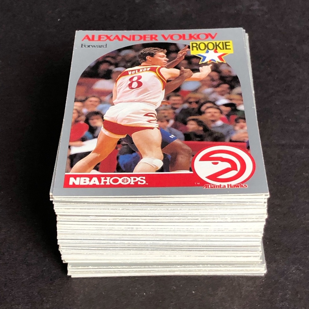 Lot of 94 1990 NBA Hoops Basketball Cards Plus Rookie Cards